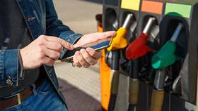 Как потратить СберСпасибо на заправках Татнефть в Билла